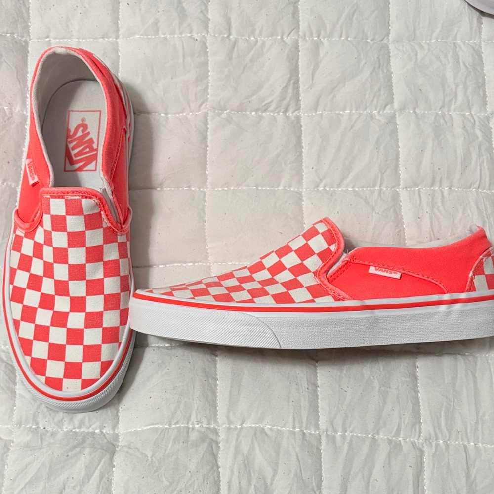 WMNS 8 VANS Asher Neon Pink/Orange